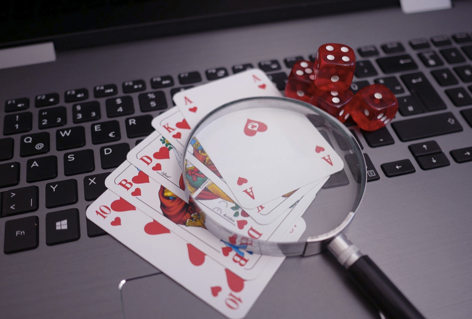 How to Gain an Edge in Provably Fair Online Gambling